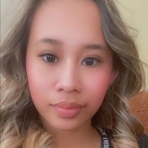 Meet your Posher, Vanessa laica